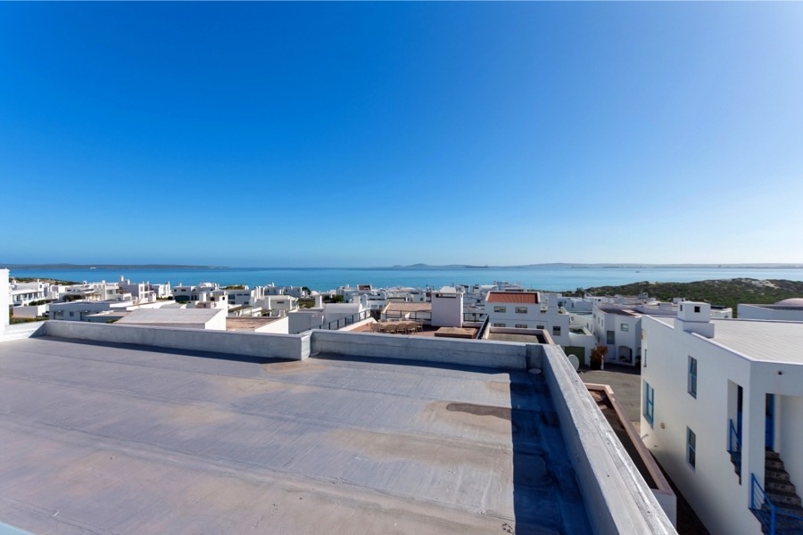 5 Bedroom Property for Sale in Paradise Beach Western Cape